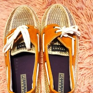 Never worn Women's Sperry Top-Siders. Gold sequin. 11M